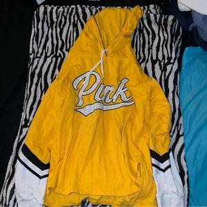 💛GUC💛 victoria’s secret hoodie